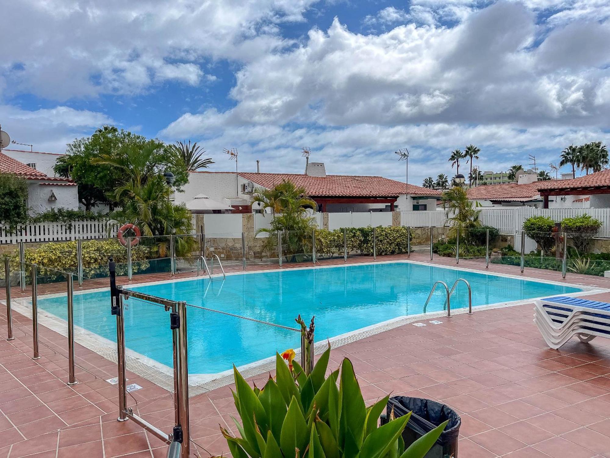 Private Chill-Out Terrace Bungalow - Pool San Bartolomé Luaran gambar