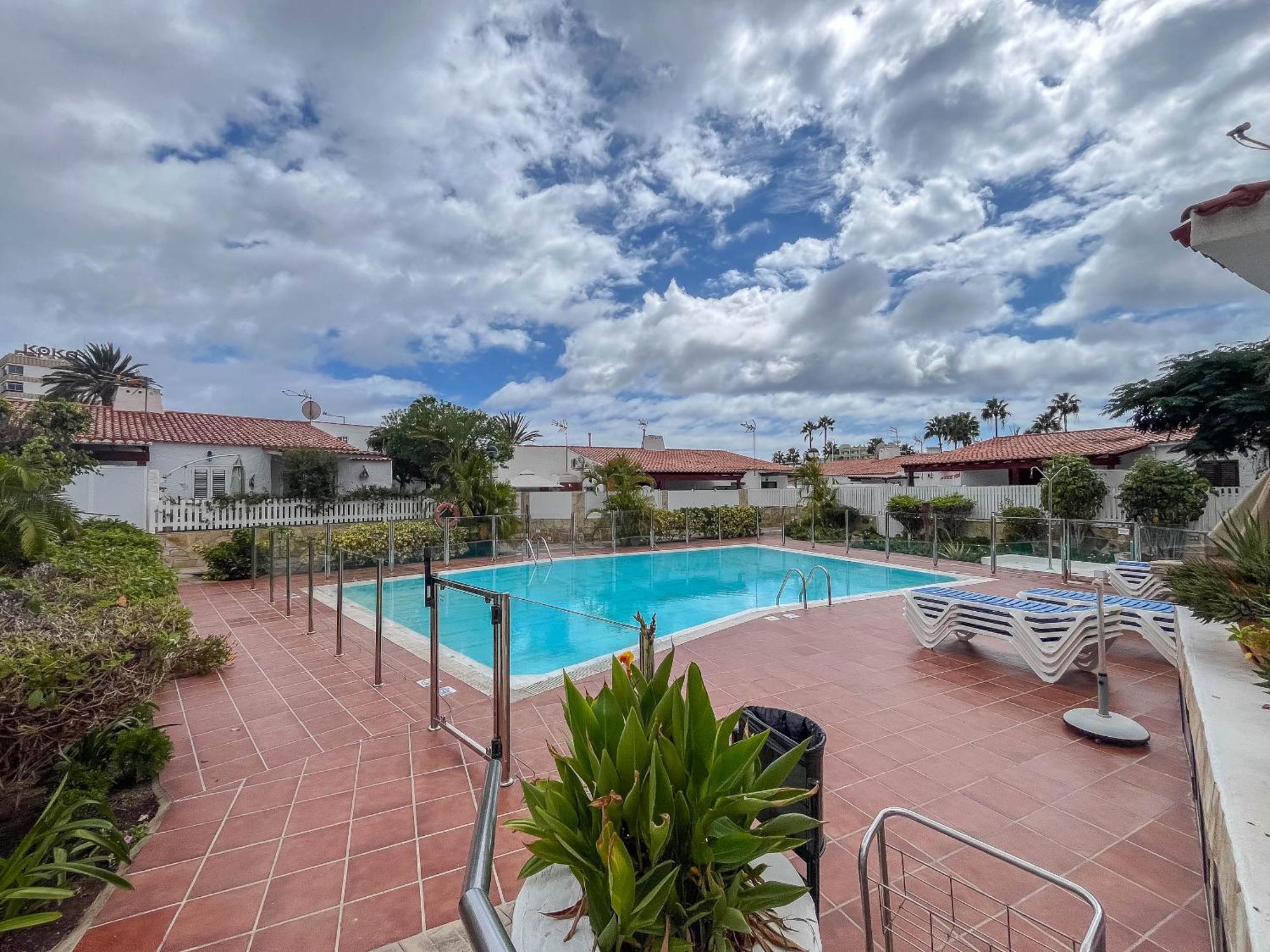 Private Chill-Out Terrace Bungalow - Pool San Bartolomé Luaran gambar