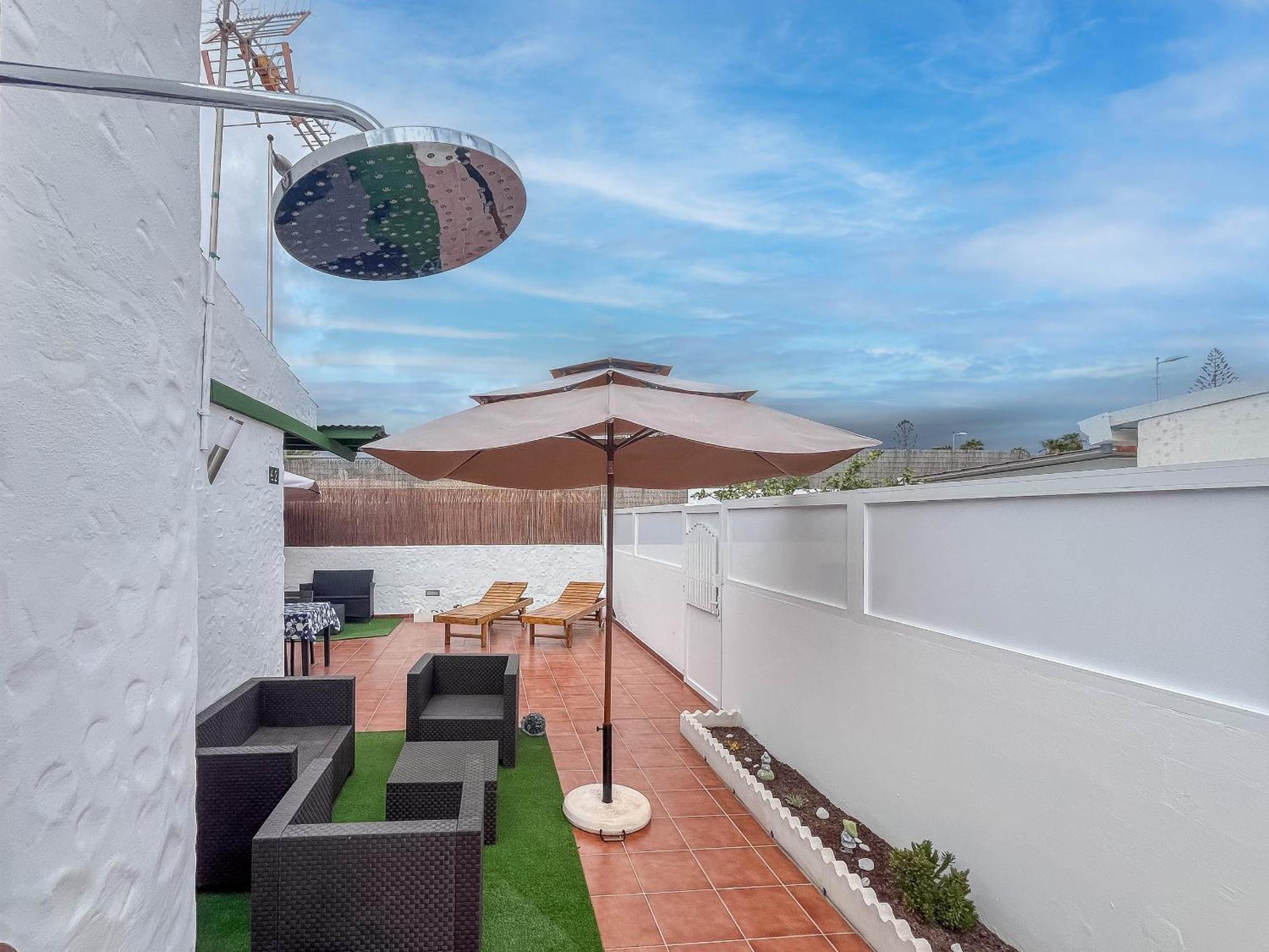 Private Chill-Out Terrace Bungalow - Pool San Bartolomé Luaran gambar